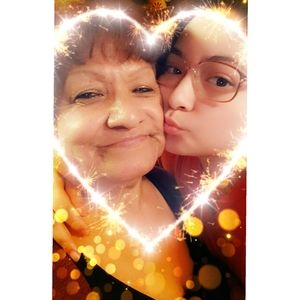 Meet your Posher, Alexandra